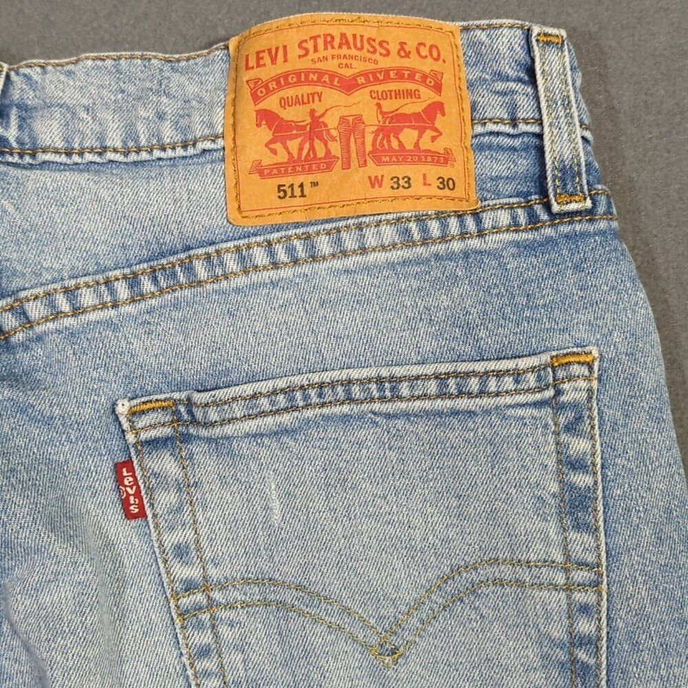 Levi's Jeans Men's 33x30 Fits 32x29 Blue 511 Slim Fit Tapered Leg Distressed